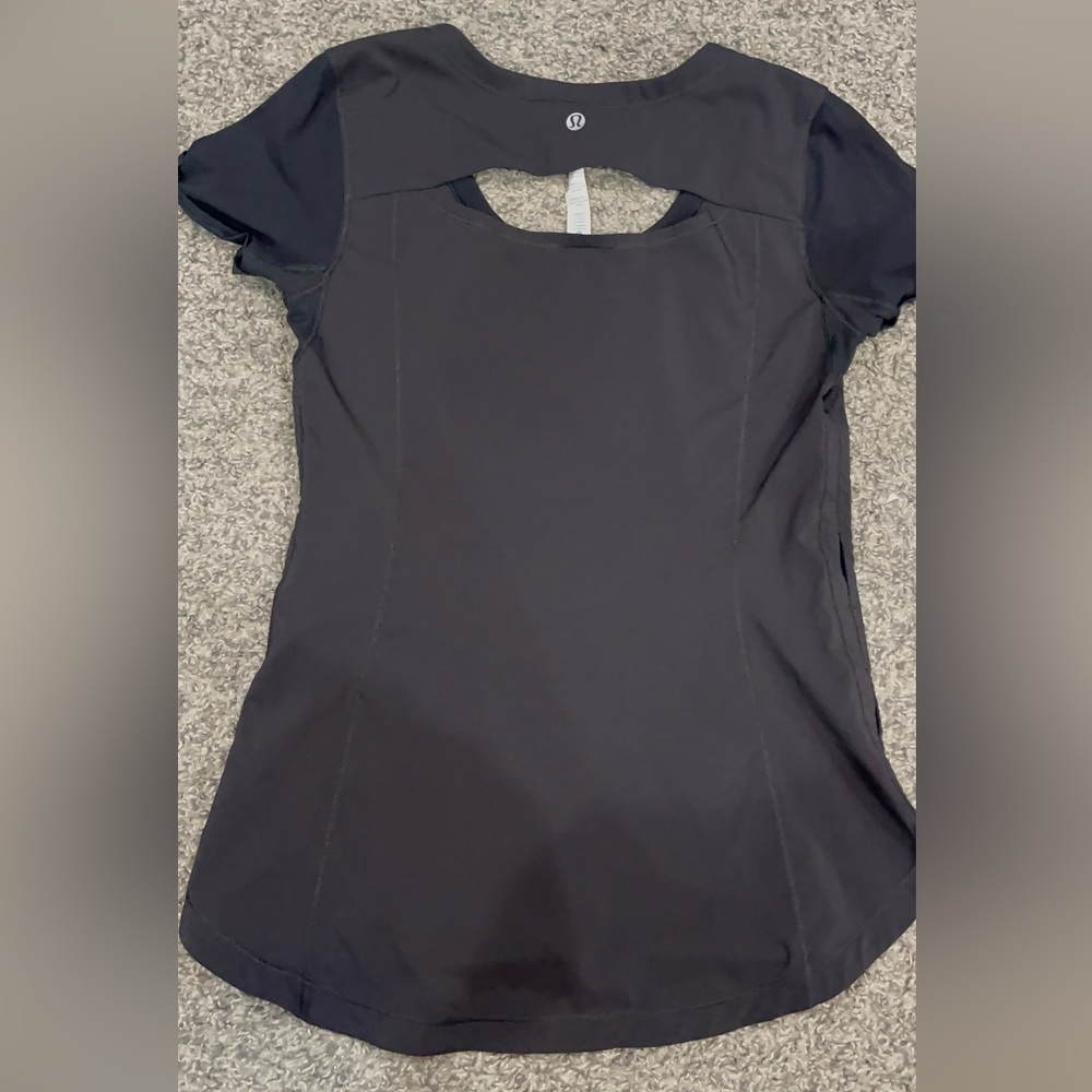 LuLulemon Keyhole Tank - Picture 8 of 8
